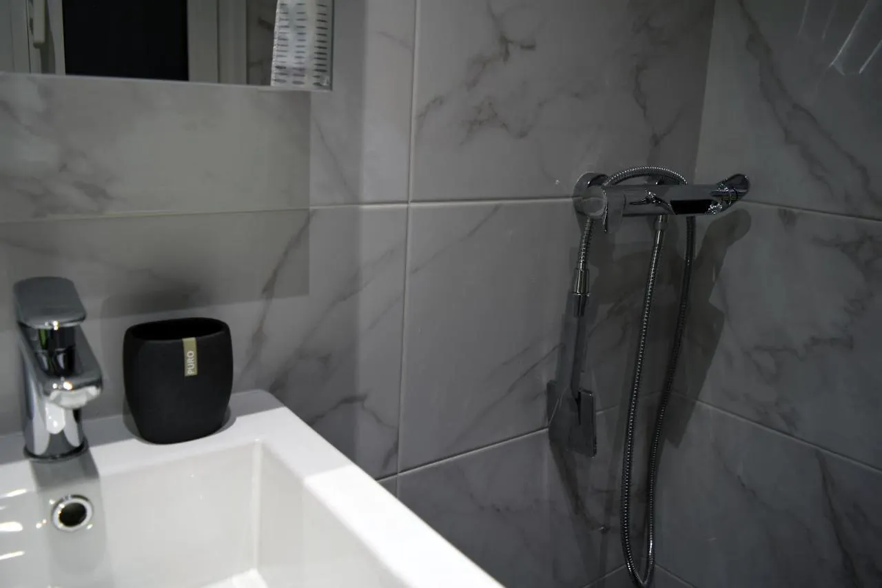 Tcc Lux Studio Θεσσαλονίκη 0*,  Ελλάδα